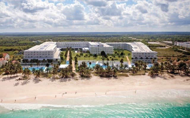 Riu Taino Hotel