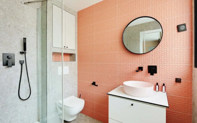 Apartment for 6 People in Paris