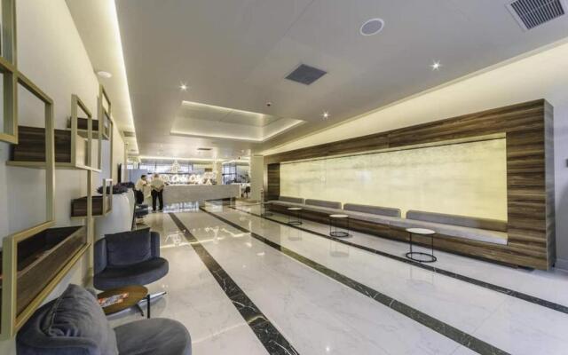 Sea view apart-hotel ORBI TWIN TOWERS 1413