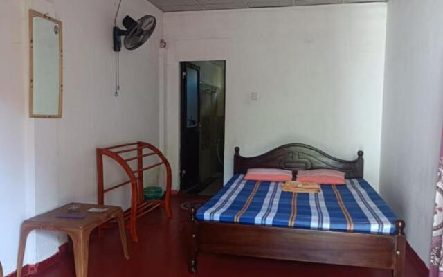 7 Rooms Guest