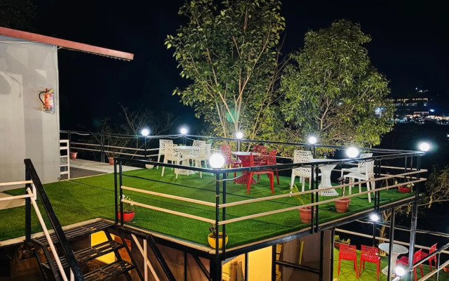 The Seven Hills Resort