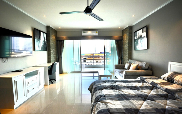 Sea View Studio at View Talay 5D With Large Balcony