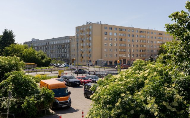 Sunny Studio Raclawicka by Renters