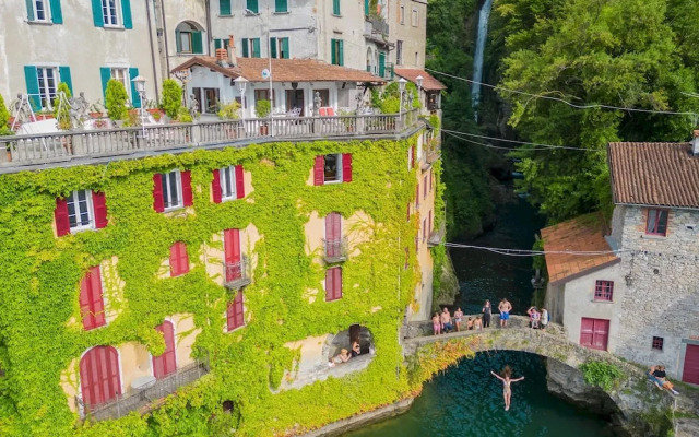 Terrace on Orrido di Nesso Waterfall
