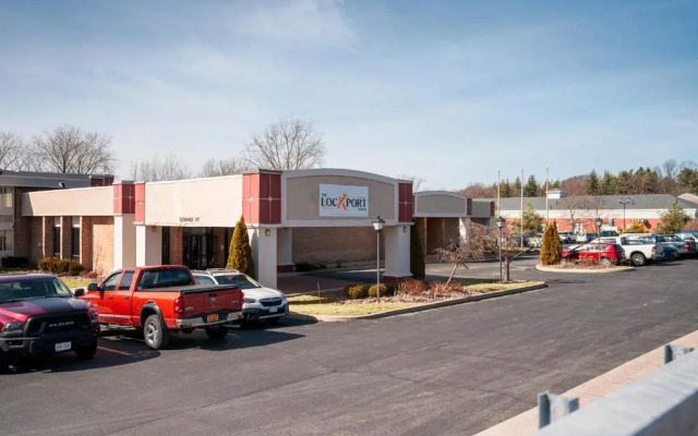 Spark by Hilton Lockport
