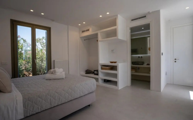 Ultimate Luxury Paradise Villa In Paros