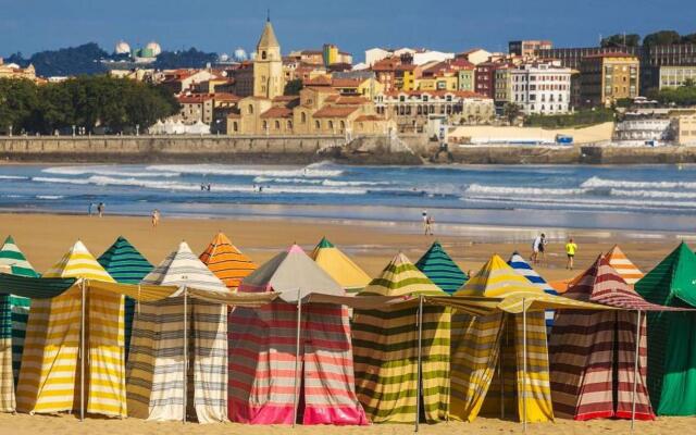 Charming Apartment in Gijón near Seabeach