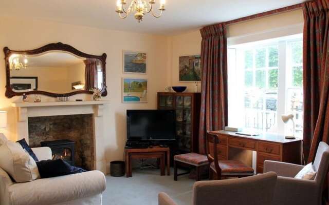 Horsebrook House Apartment