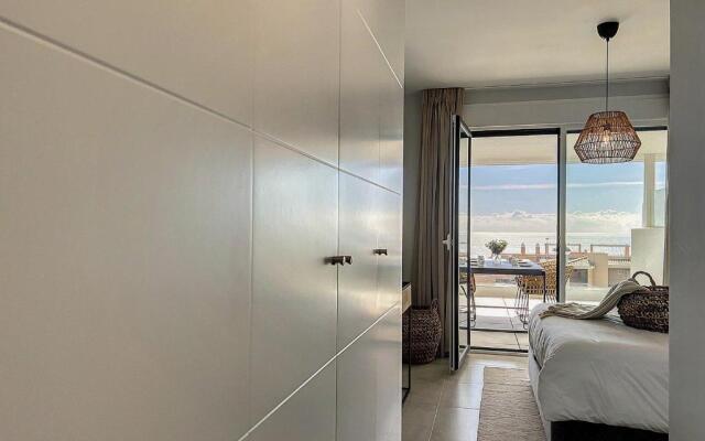 Via Celere 2332 Luxury Sea View Apartment
