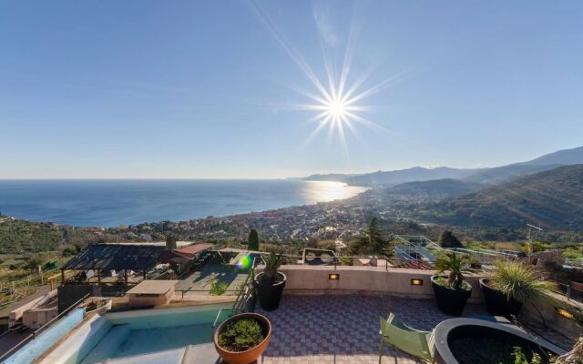 JOIVY Astonishing Sea View Apartment in Verezzi