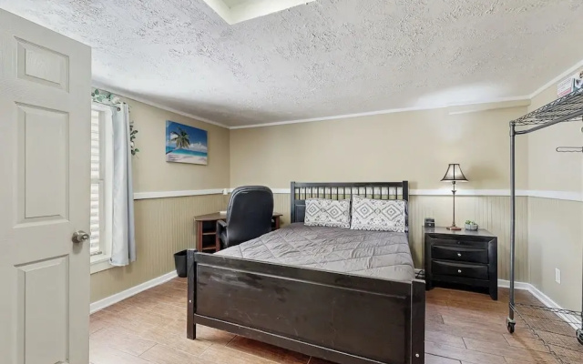 1BR Cozy Dog-friendly Home w/ Kitchenette & Patio