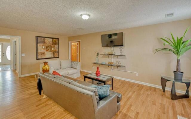 6 Bed Seasoned Family/grad Groups Get Together