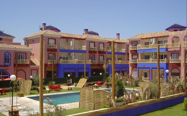 Apartamentos Marina Port