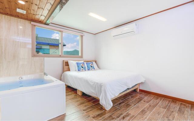 Gapyeong Arom Spa Pension