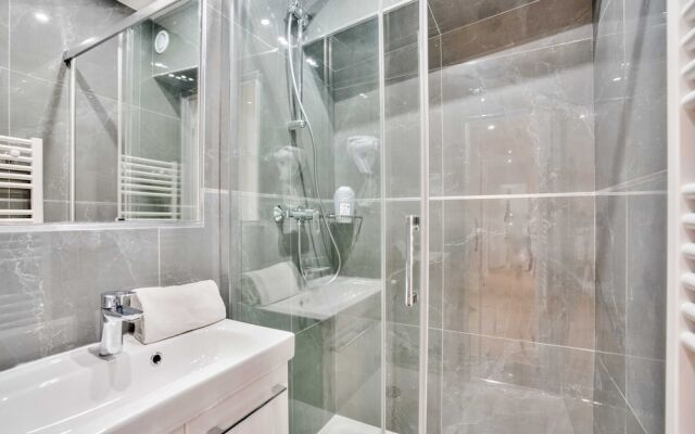 106 - Urban Luxury Opera Gustav Klimt