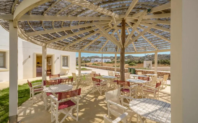 Plaka Hotel I