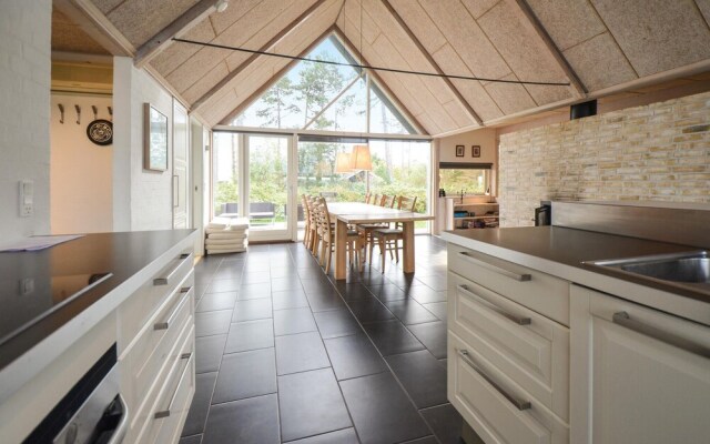 Amazing Home in Ebeltoft With 4 Bedrooms and Wifi