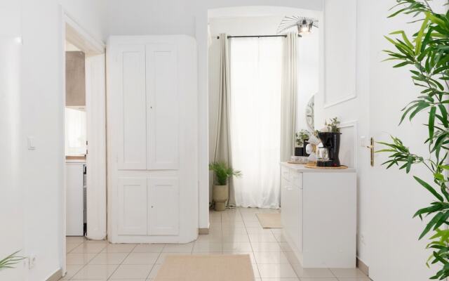 Designer Apartments - Near Schönbrunn