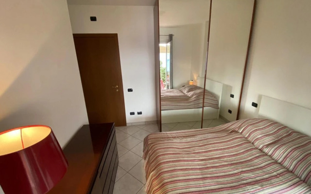 Doris Apartment With Lake View in Ghiffa