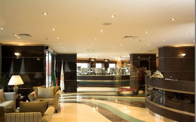 Plaza Athenee Hotel Kuwait