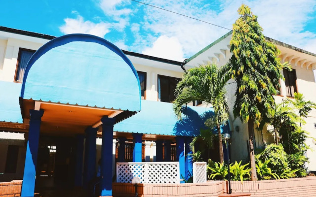 Lotus Hotel