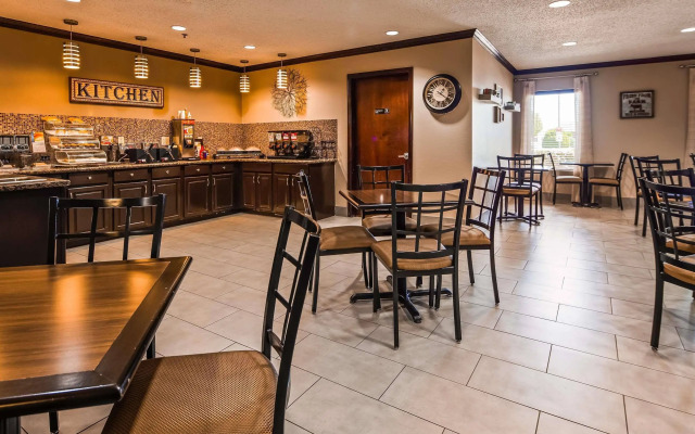 Best Western Plus University Inn & Suites