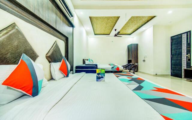 FabHotel KS