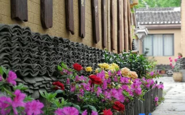 Yinxian Bieyuan Hostel