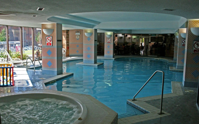 The Cairndale Hotel & Leisure Club
