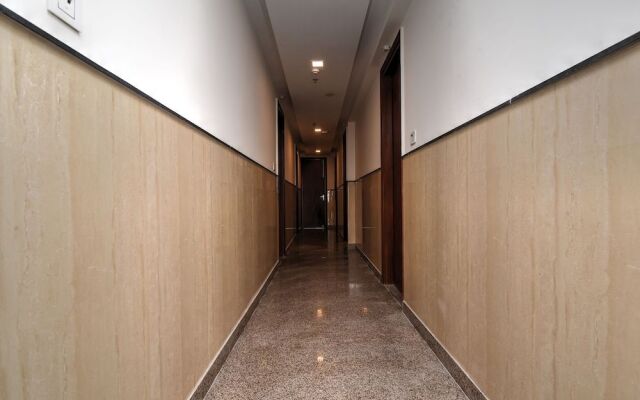 OYO Flagship 18303 Sector 24 Rohini