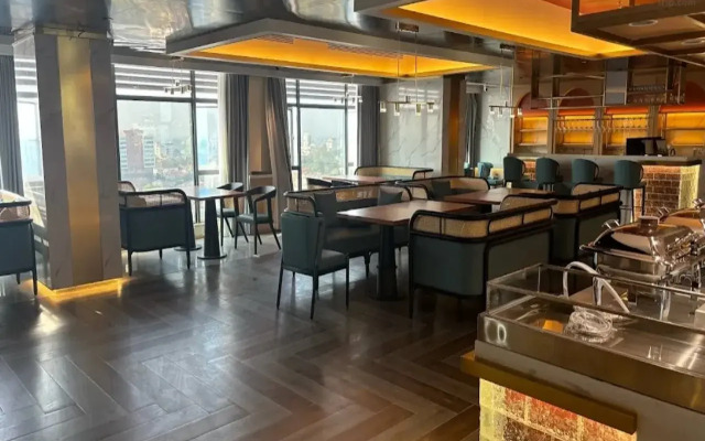 Ramada By Wyndham Vientiane Central