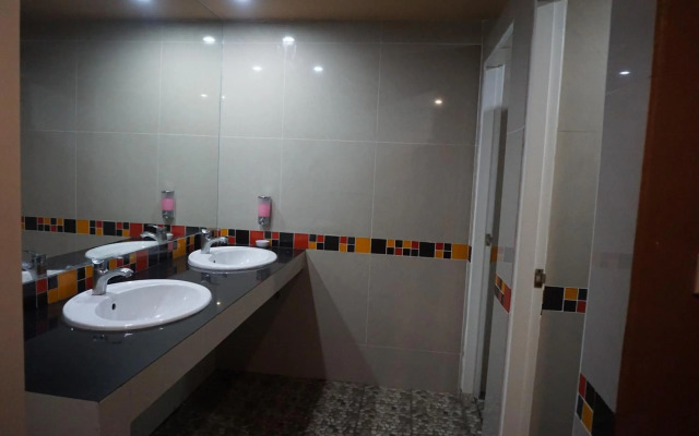 Bangkok Travel Suites