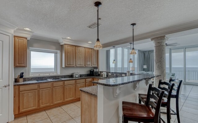 Clnd2101 4 Bedroom Condo