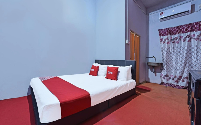 Capital O 90664 Rabi Hotel – Guest Rooms – Bachok