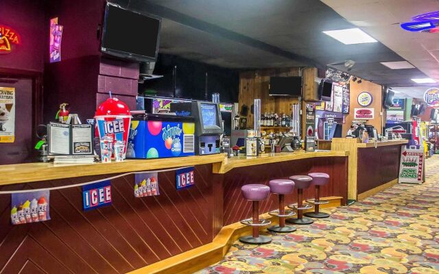 Cedar Stables Inn and Suites