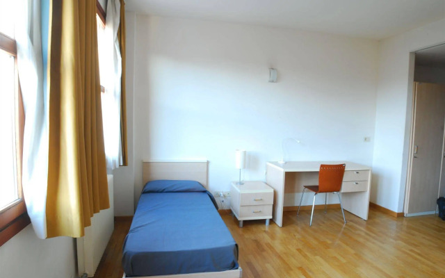 Sunny Terrace Hostel