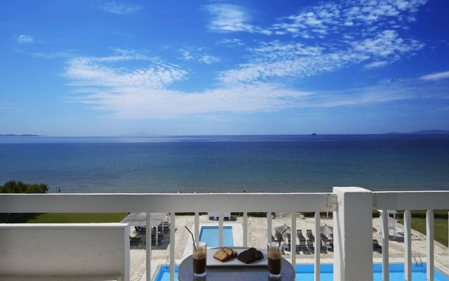 Tinos Beach Hotel