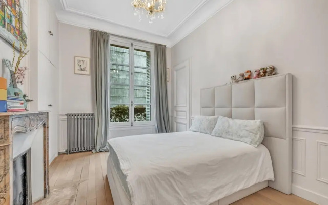 Luxury 5BR House Close to the Arc de Triomphe