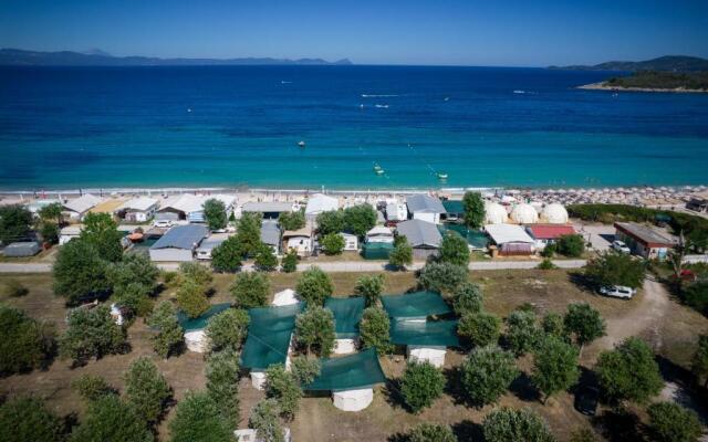 Paliouri Luxury Bungalows