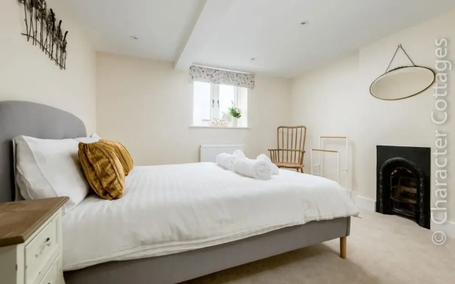Wall Cottage