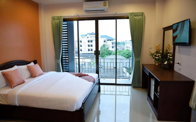 Sripet Hotel