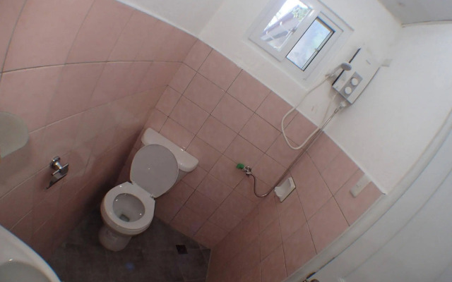 Pescadores Seaview Suites Moalboal