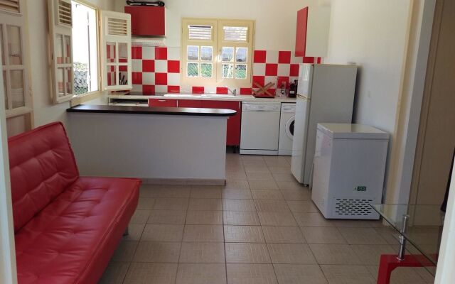 Villa With 2 Bedrooms in Anse-bertrand, With Furnished Garden and Wifi