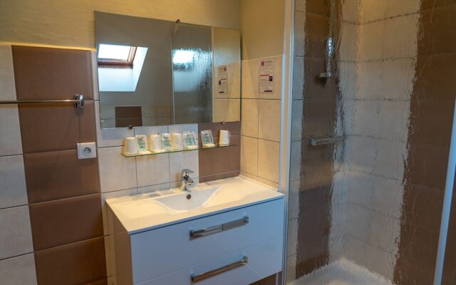 Au Primerose Hotel