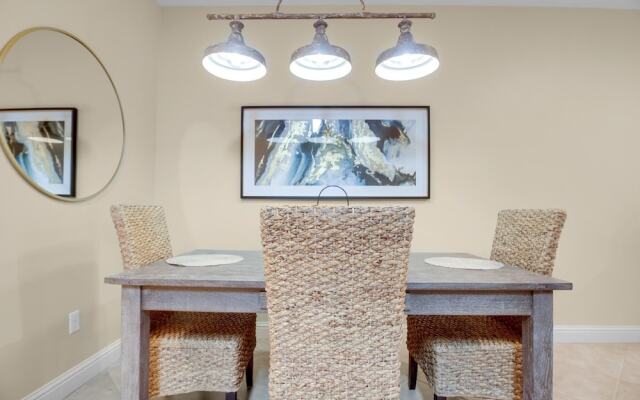 Laguna Breeze Unit C