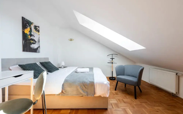 Stylish apartment with terrace in center Prague
