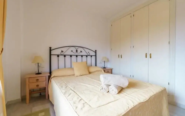 Apartment With Communal Pool in Mijas