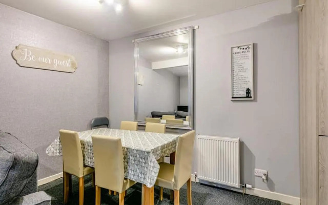 Townhouse Apartments Montrose