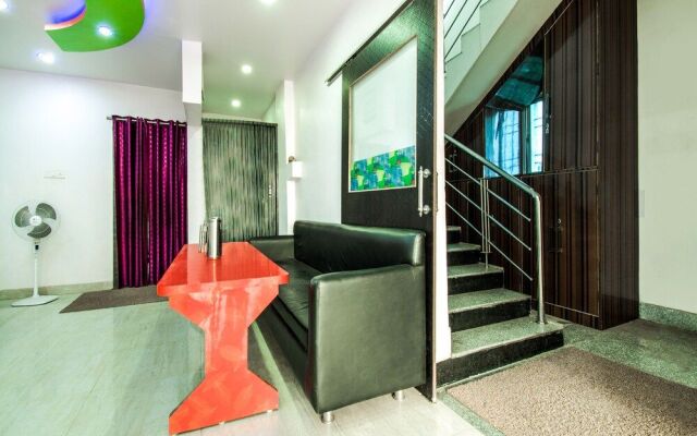 OYO 14993 Rp Palace