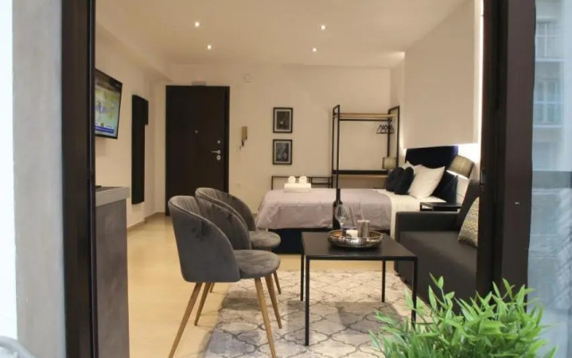 ZH Luxury Suites